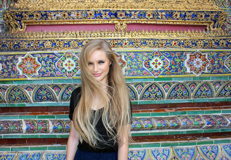 Cali Girl traveling to the Thai Royal palace in Bangkok, Thailand